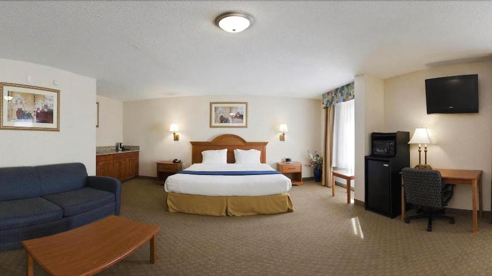 Clarion Pointe New Bern Hotel Bagian luar foto