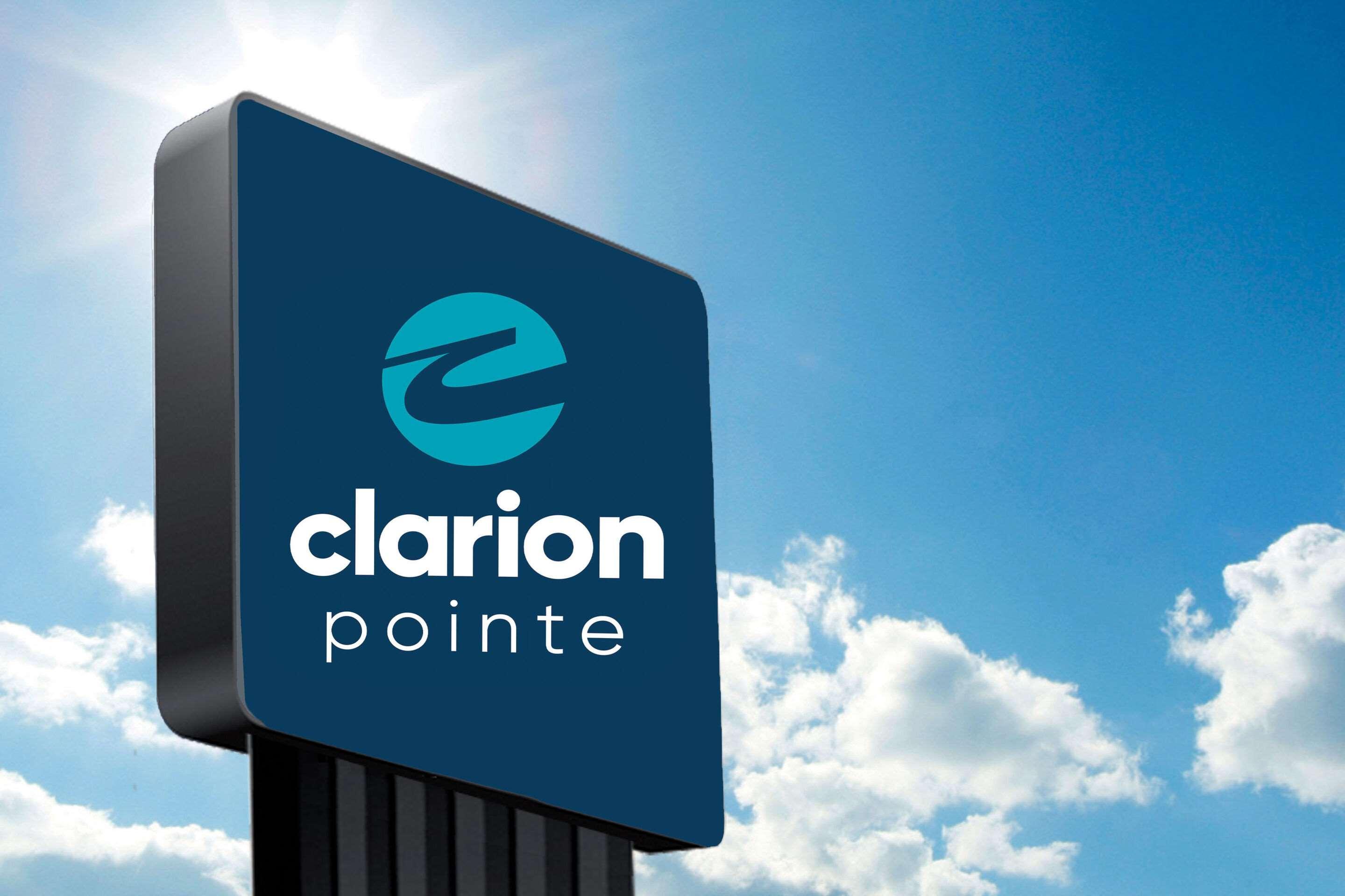 Clarion Pointe New Bern Hotel Bagian luar foto